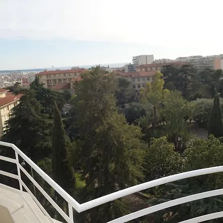 Toit Terrasse - Vue Cannes Апартаменты *